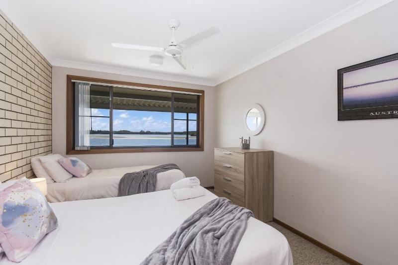 Peninsula Court 6 - River Front - Stone Real Estate Yamba - image 14