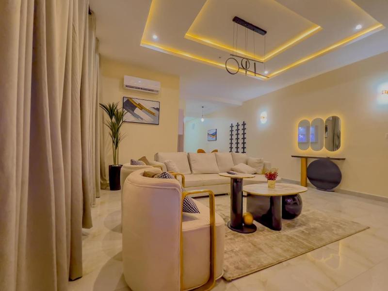 Elior Lux 2BED APT Lekki Lagos - image 1