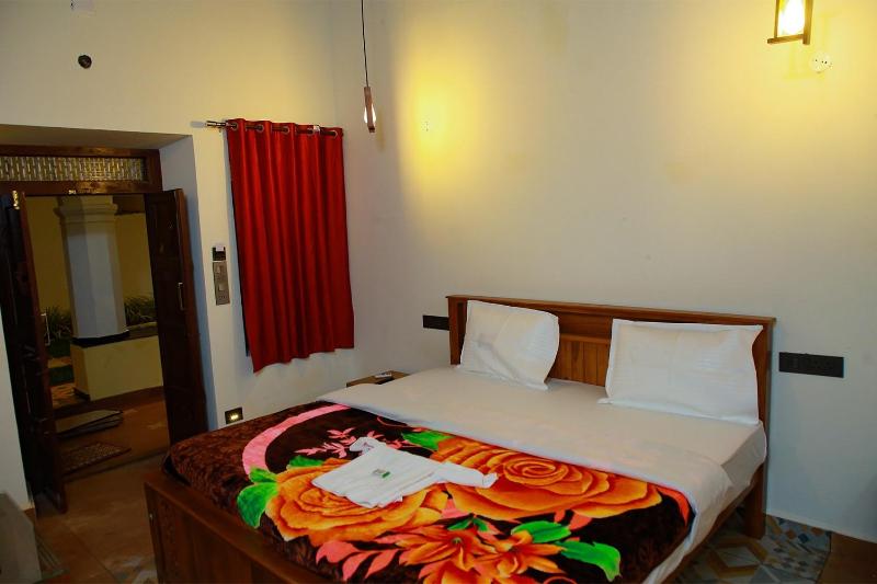 Alleppey Beach Heritage Home Stay - image 9