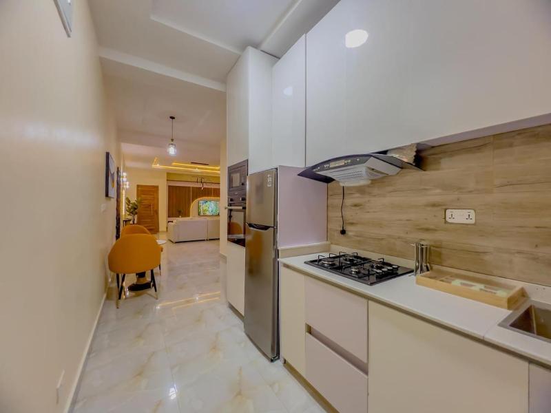 Elior Lux 2BED APT Lekki Lagos - image 8