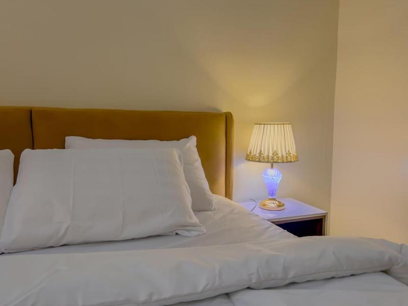 Elior Lux 2BED APT Lekki Lagos - image 6