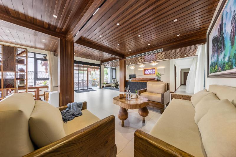 Zhangjiajie Spring Plum Resort-Free One-way Pickup-A 5 minutes'walk to Forest Park - image 48