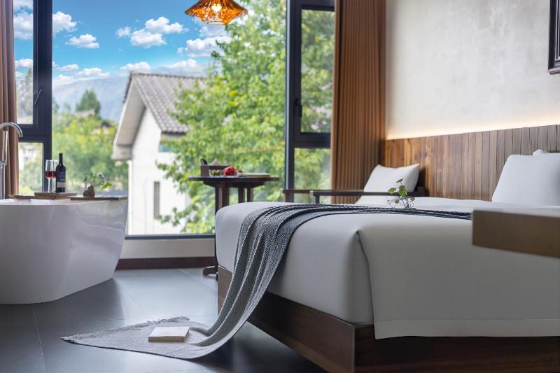 Zhangjiajie Spring Plum Resort-Free One-way Pickup-A 5 minutes'walk to Forest Park - image 31