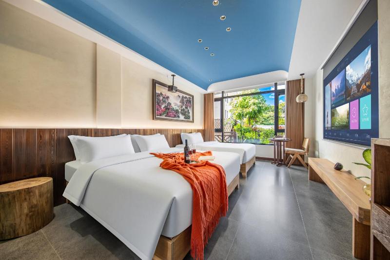Zhangjiajie Spring Plum Resort-Free One-way Pickup-A 5 minutes'walk to Forest Park - image 21