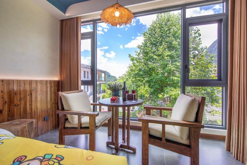 Zhangjiajie Spring Plum Resort-Free One-way Pickup-A 5 minutes'walk to Forest Park - image 23