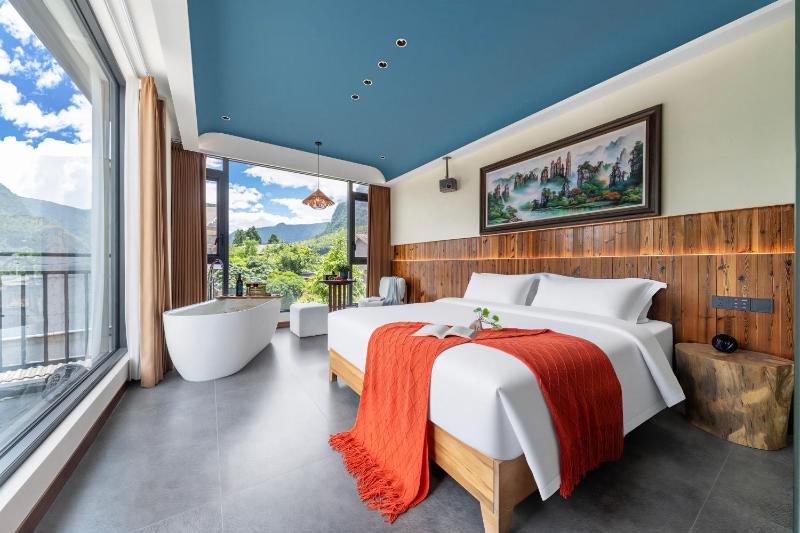 Zhangjiajie Spring Plum Resort-Free One-way Pickup-A 5 minutes'walk to Forest Park - image 36