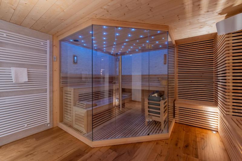 Luxury Mountain Chalet Pool Sauna Cinema - image 17