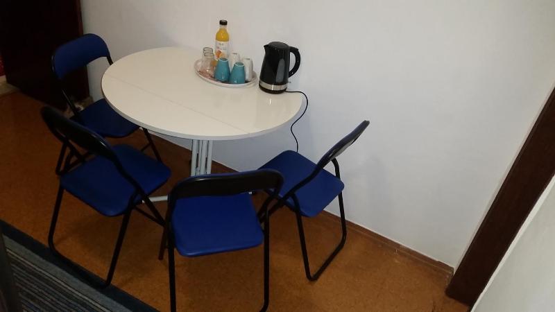 Quadruple Room with Shared Bathroom image 4