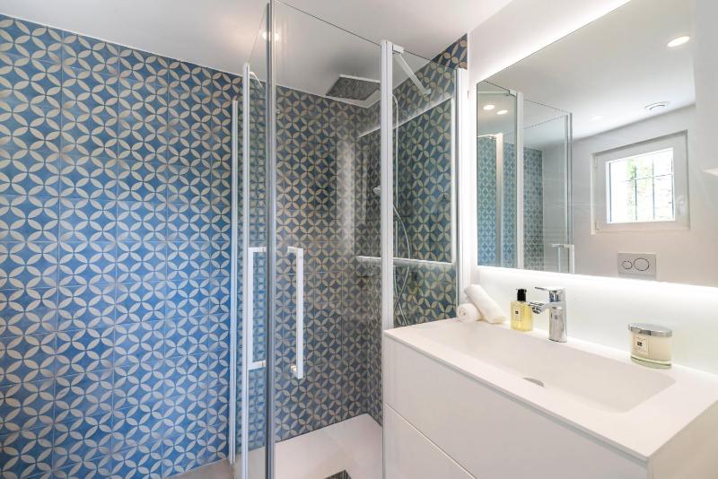CASA-Papillon Villa de luxe avec piscine - image 32