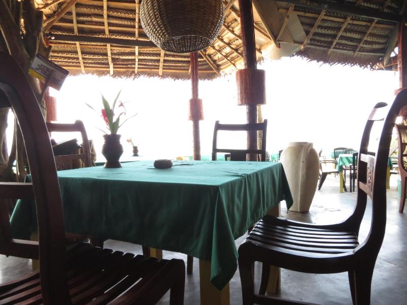 Mountain Wave Hotel and Surfshop - image 17