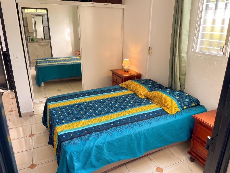 Villa charmante près de Saint-Esprit avec piscine privée - image 12