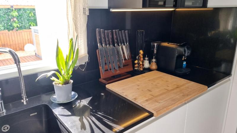 Sunny Villa with Private Pool in Calpe + Enclosed Garden - image 7