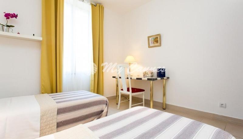 Appartement charmant près de Cannes avec balcon - image 33