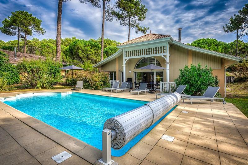 Villa élégante à Lacanau + piscine - image 16