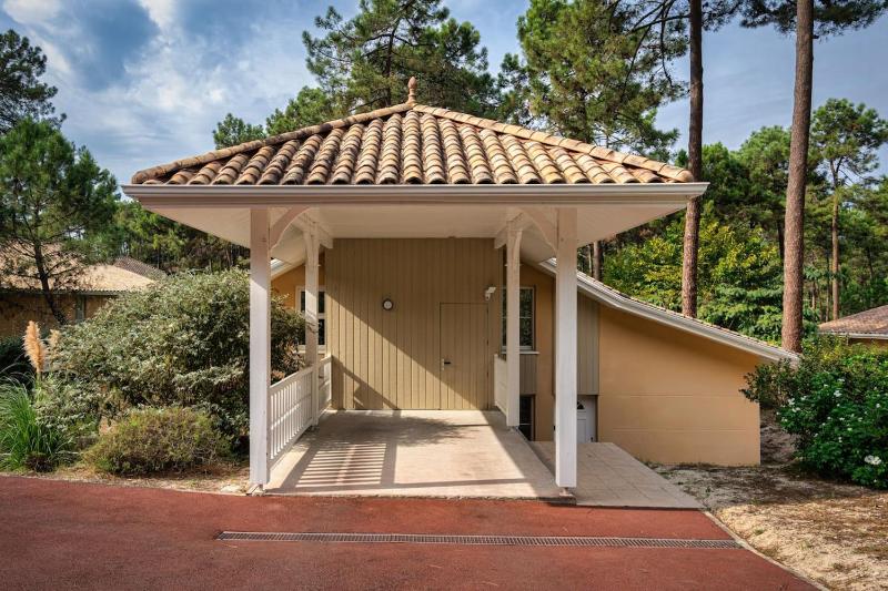 Villa élégante à Lacanau + piscine - image 22
