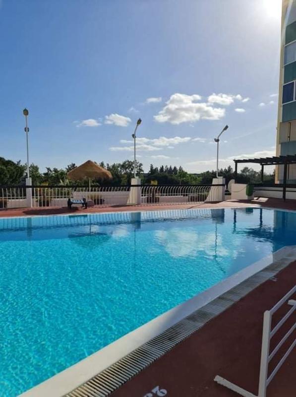 Charming Vilamoura Apartment with Shared Pool - image 13