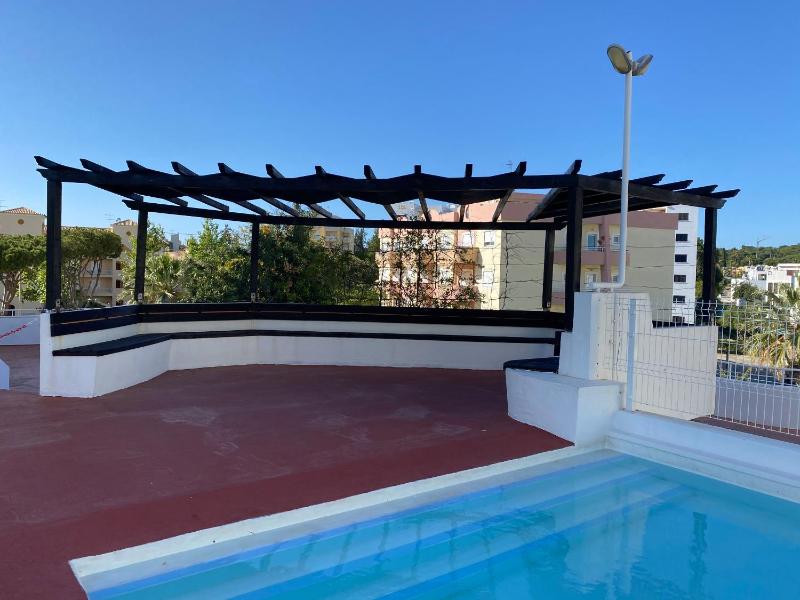 Charming Vilamoura Apartment with Shared Pool - image 8
