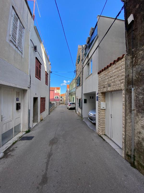Elegant Apartment in Vodice - 53 m² - Near the Sea - image 9