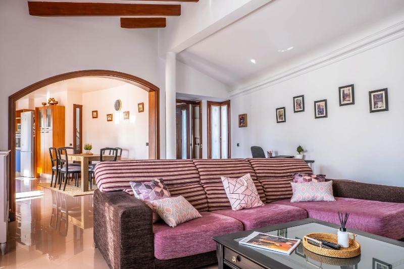 Elegant Villa in Ciutadella de Menorca with Private Pool - image 7