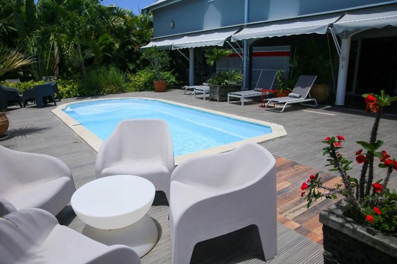 Appartement charmant à Saint François avec piscine partagée - image 11
