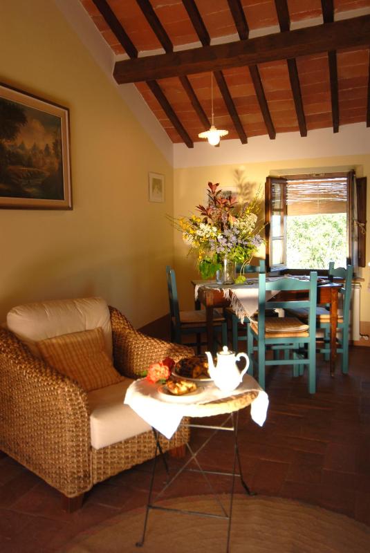 One-Bedroom Apartment image 4