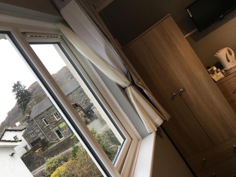 Double Room image 4
