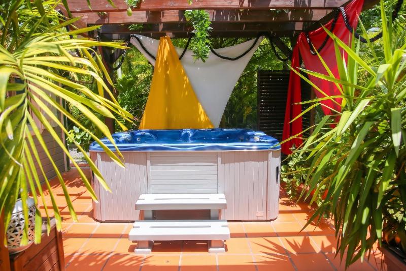 Charmante maison avec jacuzzi à Saint-François - image 14