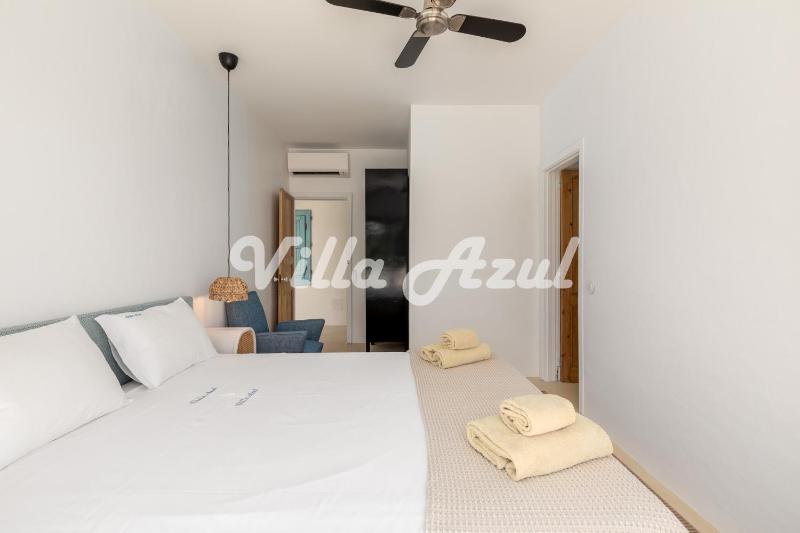 Elegant villa with private pool in Quarteira - image 7