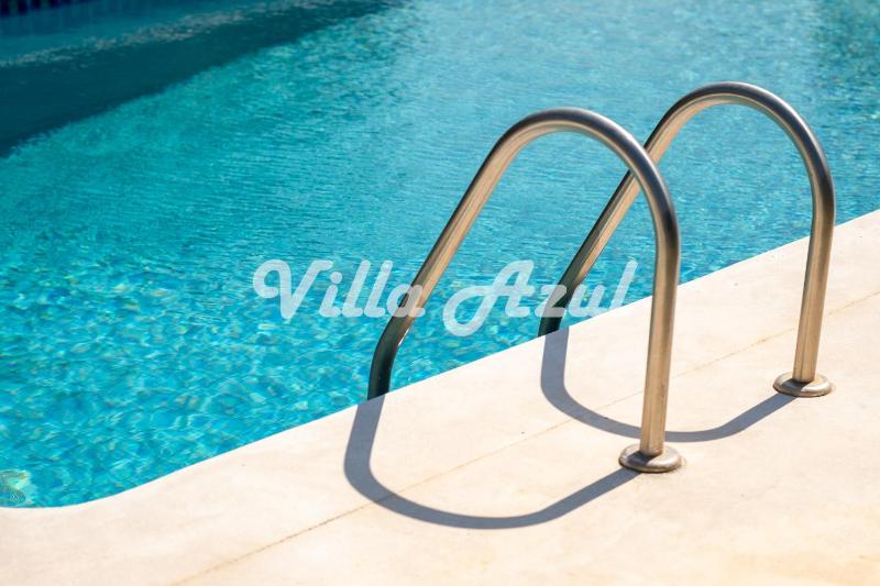 Elegant villa with private pool in Quarteira - image 48
