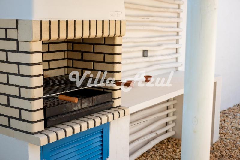 Elegant villa with private pool in Quarteira - image 21
