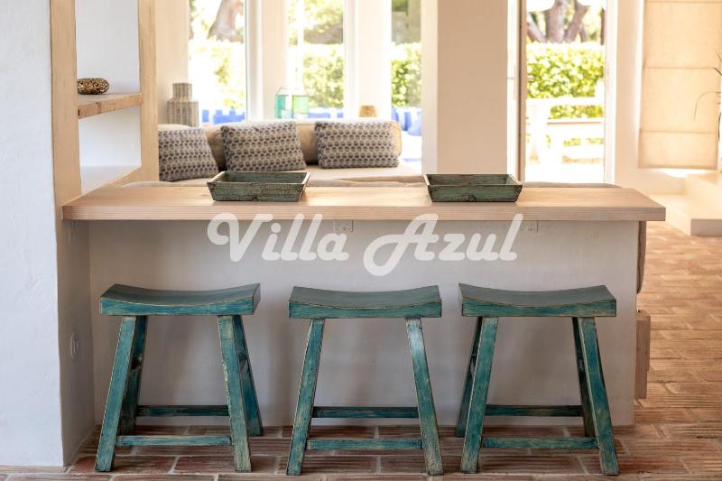 Elegant villa with private pool in Quarteira - image 25