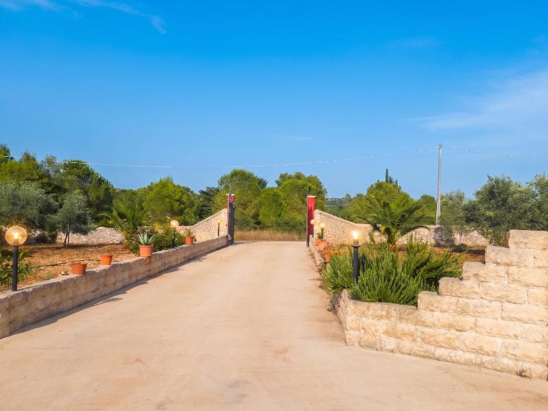 Charming Villa in Noto with Private Pool - image 30