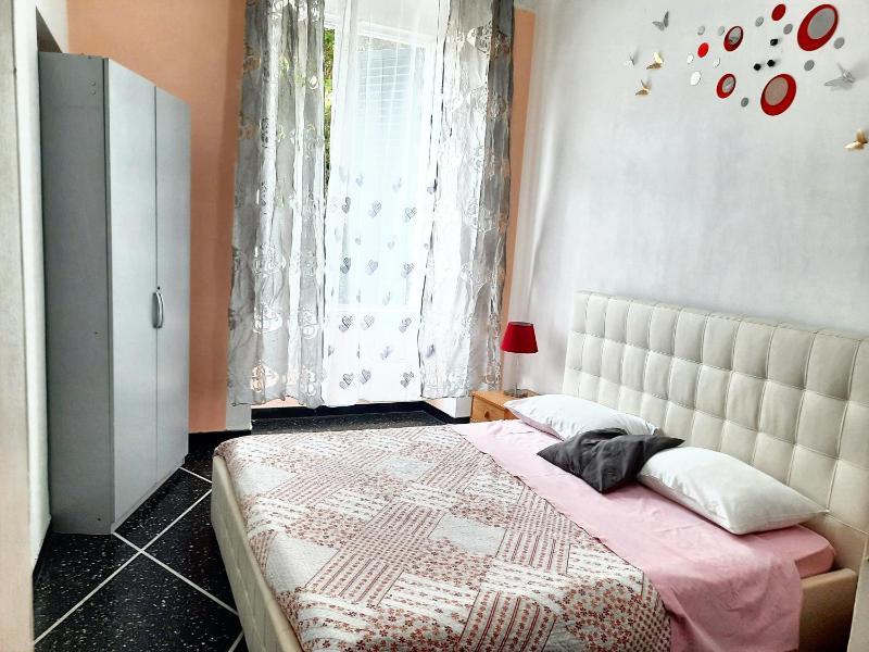 Charming Apartment in Genova with Private Parking 70 sqm - image 9