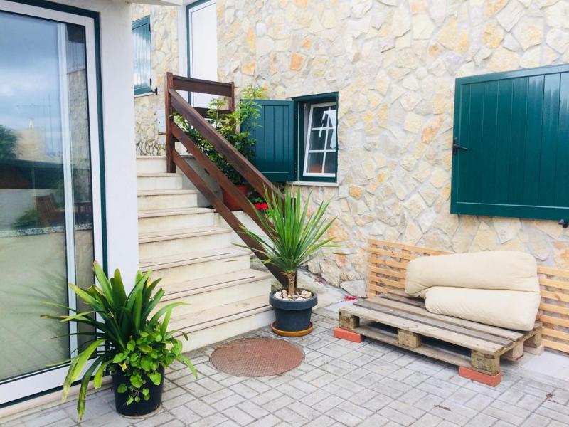 Cosy House in Nazaré with Fireplace - image 8