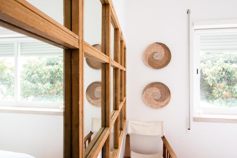 Elegant Apartment in Cascais with Fireplace - 80 m² - image 9
