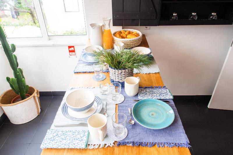 Elegant Apartment in Cascais with Fireplace - 80 m² - image 15