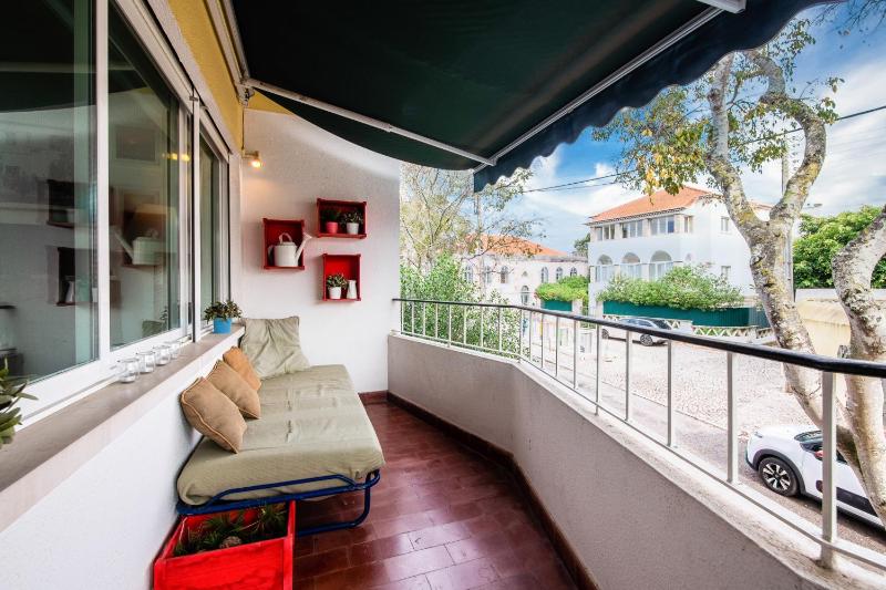 Elegant Apartment in Cascais with Fireplace - 80 m² - image 33