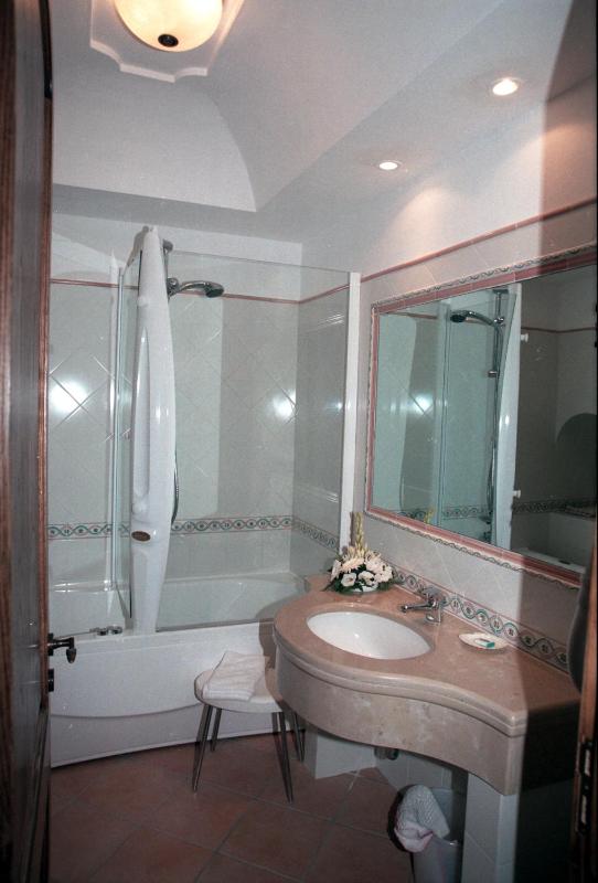 Elegant Villa in Positano with Private Pool - image 28