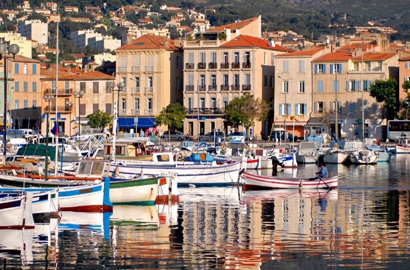 Maison de charme à La Ciotat + Jardin - image 7