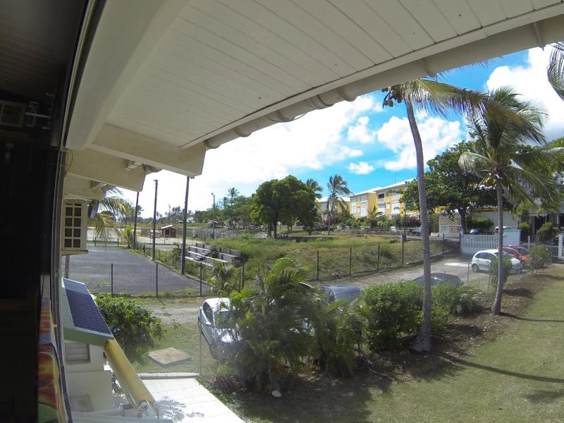 Studio charmant Le Moule 35m² + balcon - image 13