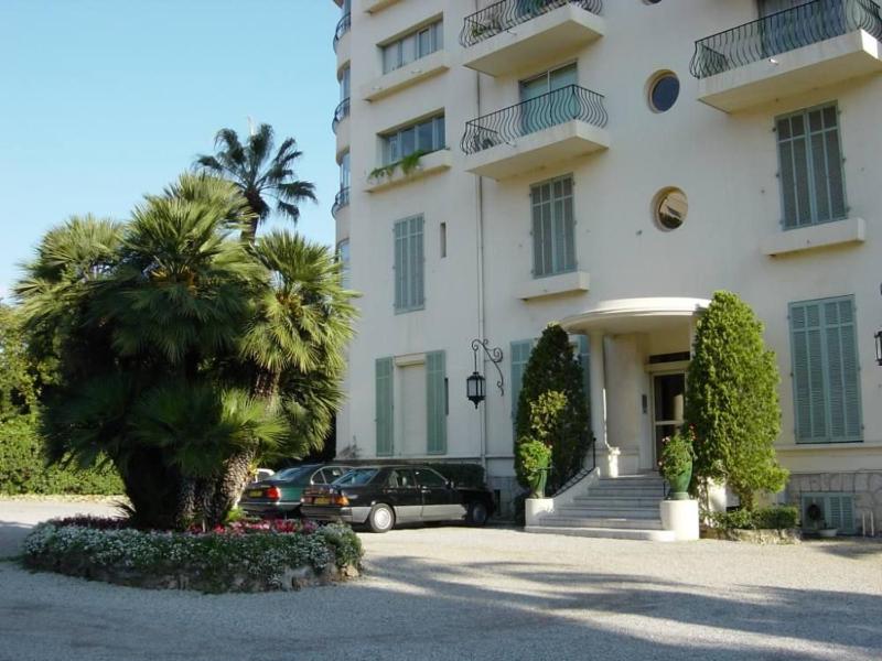 Appartement moderne à Cannes avec vue sur mer et montagne - 85 m² - image 7