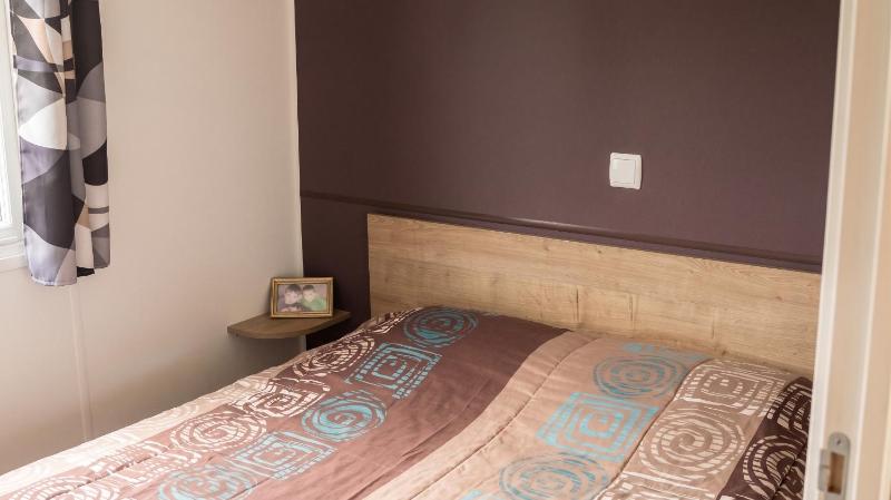 Bungalow Confortable à Fréjus avec Piscine Partagée - image 7