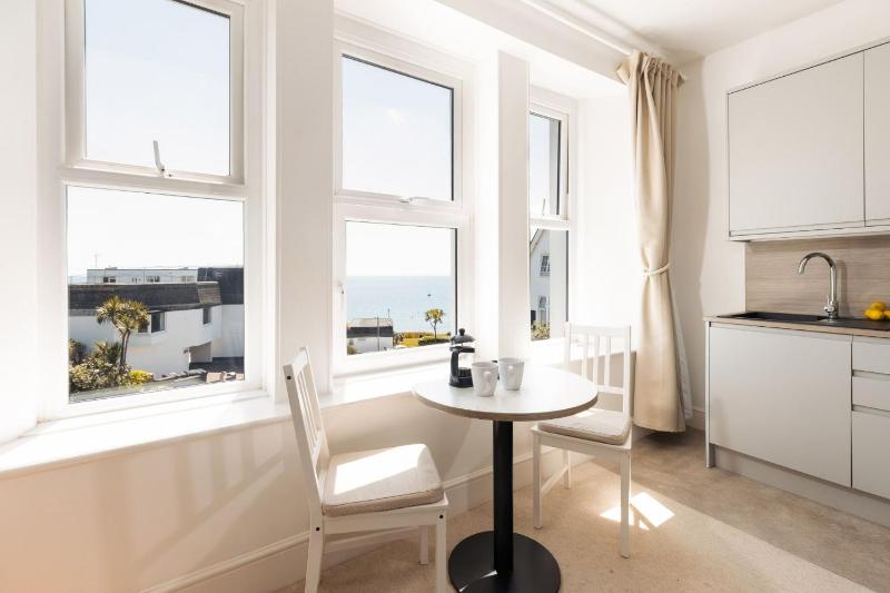 Starfish Studio Apartment - image 8