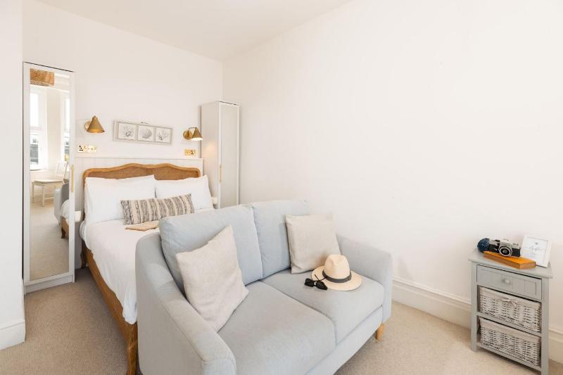 Starfish Studio Apartment - image 2