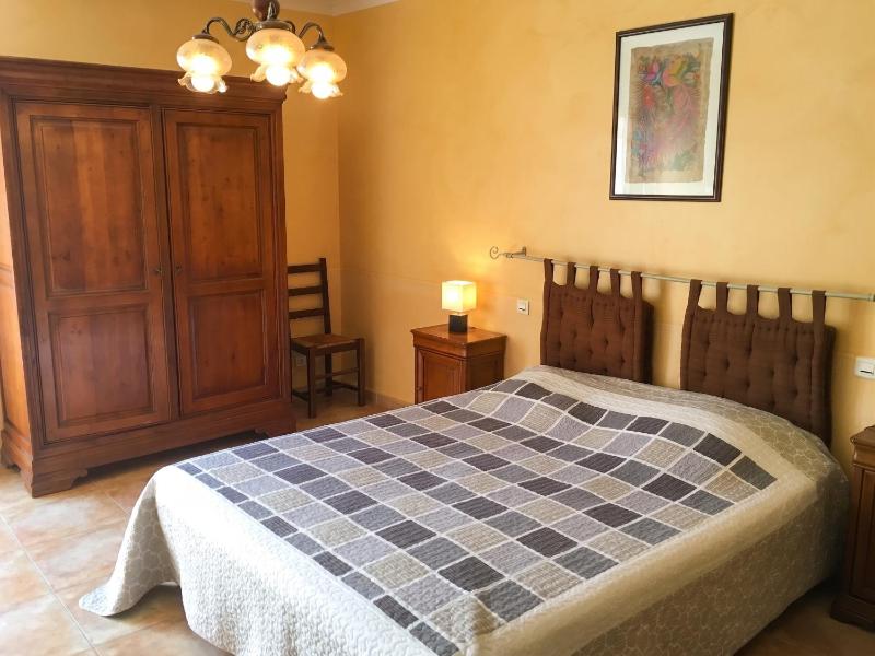 Appartement spacieux à Béziers - Vue sur piscine - 90m² - image 15