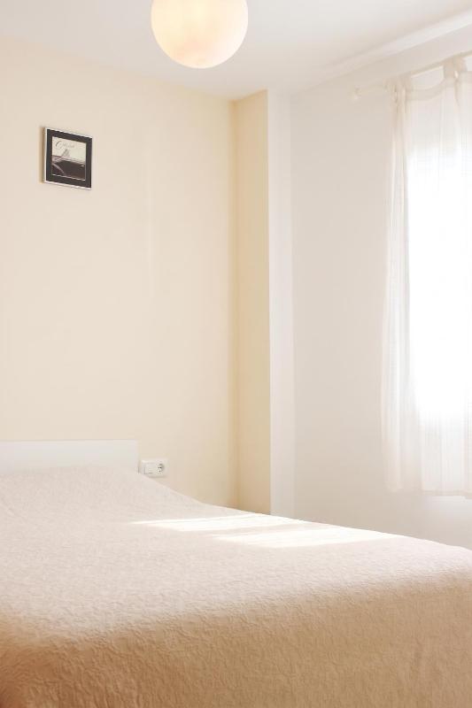 Cozy apartment in Dénia 40 m² with shared pool - image 10