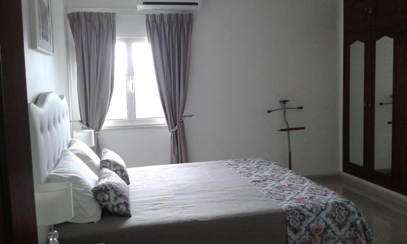 Elegant Villa in Albufeira with Private Pool. - image 12