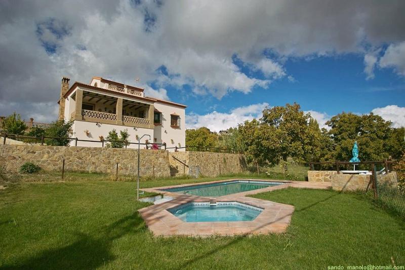 Charming Villa in Ronda with Pool - image 1