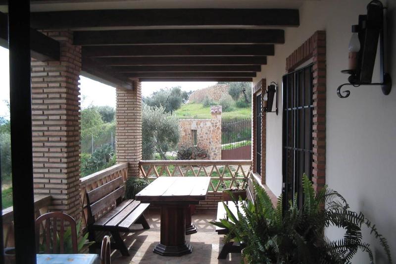 Charming Villa in Ronda with Pool - image 2
