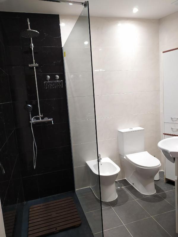 Charming apartment in Portimão – 45 m² with a shared pool - image 8